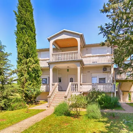 Apartmán Bozo 1631 *