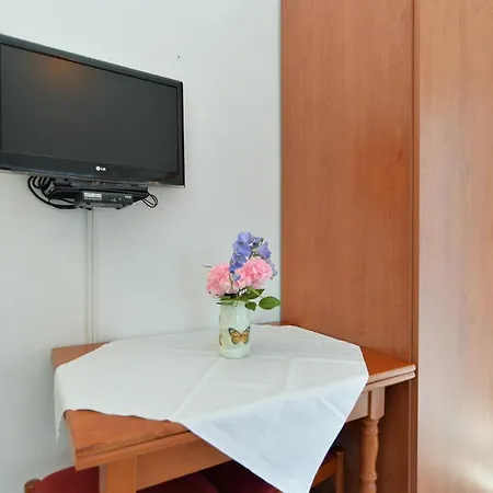 Bozo 1631 Apartament *