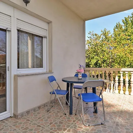 Apartment Bozo 1631 Fazana